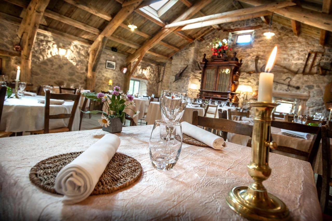 Hotel Restaurant De La Poste Et La Grange Detente, Espace Bien-Etre Châteauneuf-de-Randon 外观 照片