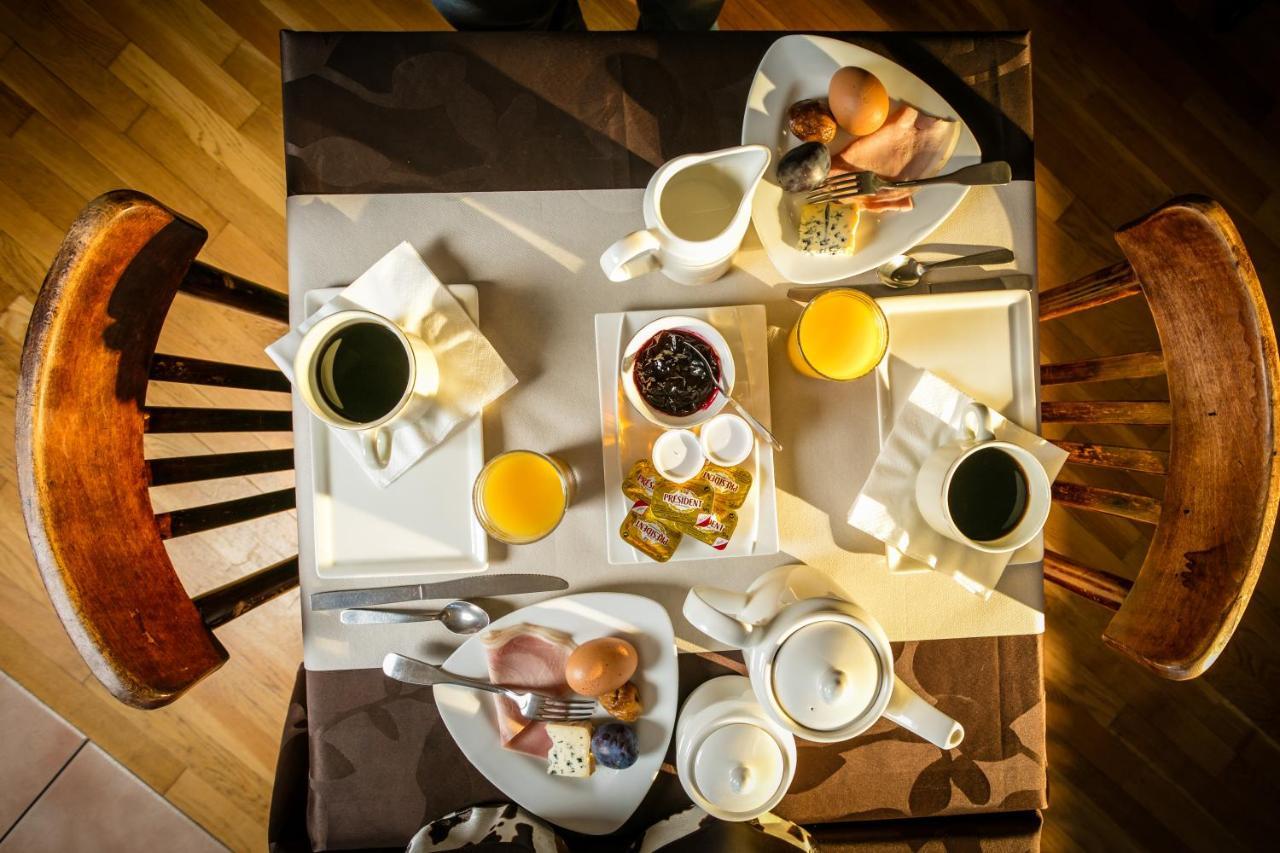 Hotel Restaurant De La Poste Et La Grange Detente, Espace Bien-Etre Châteauneuf-de-Randon 外观 照片