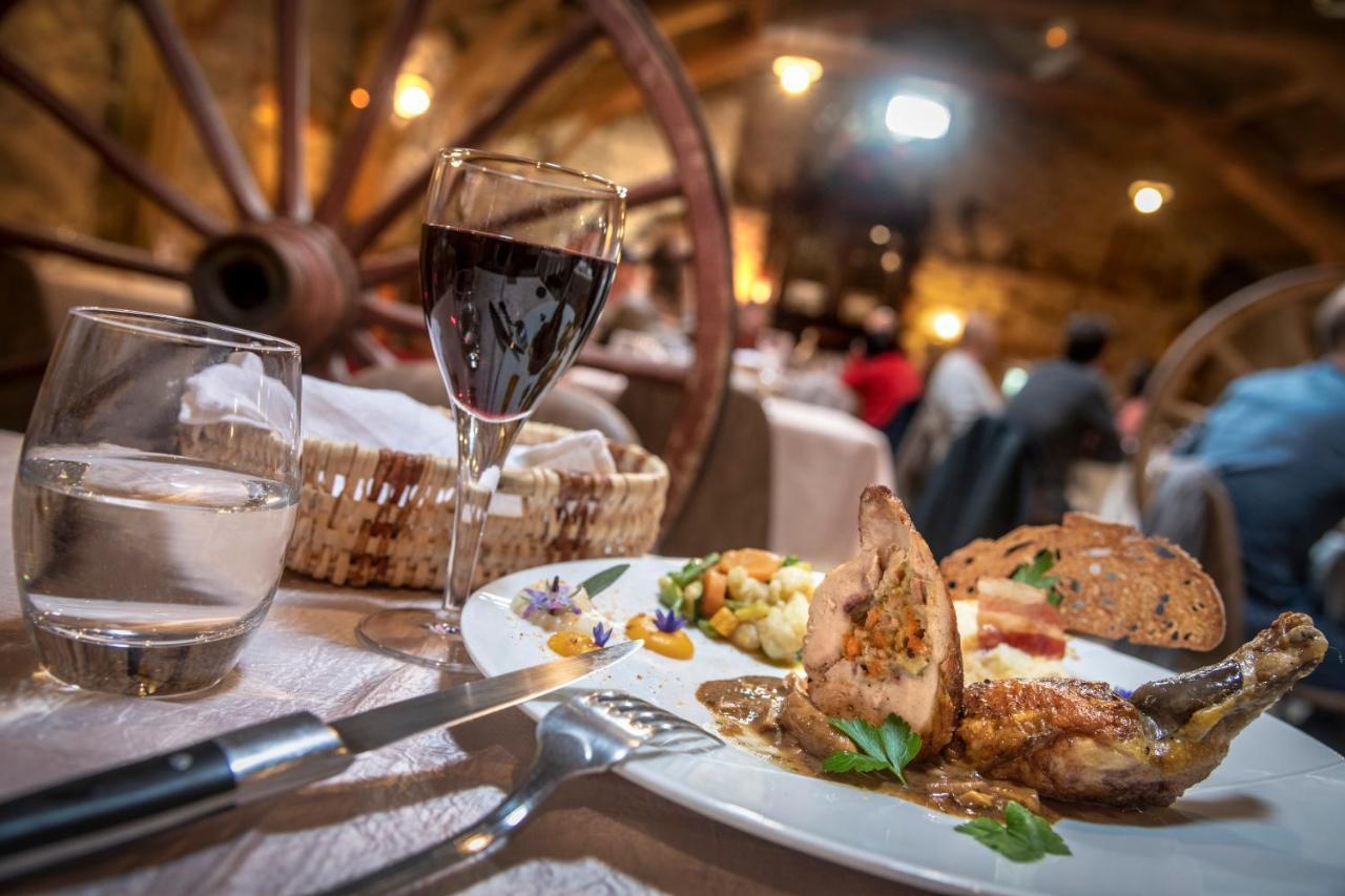 Hotel Restaurant De La Poste Et La Grange Detente, Espace Bien-Etre Châteauneuf-de-Randon 外观 照片