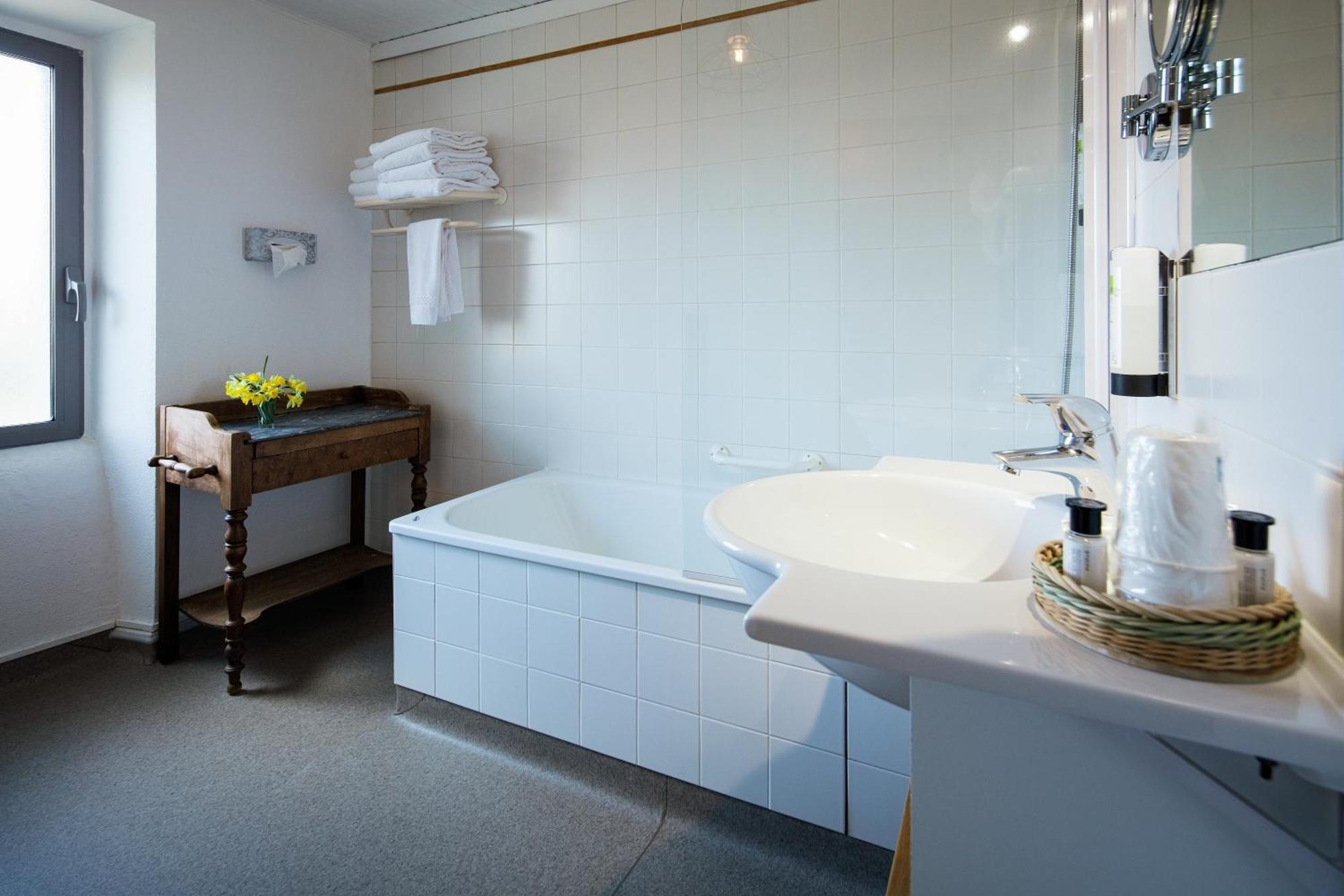 Hotel Restaurant De La Poste Et La Grange Detente, Espace Bien-Etre Châteauneuf-de-Randon 客房 照片