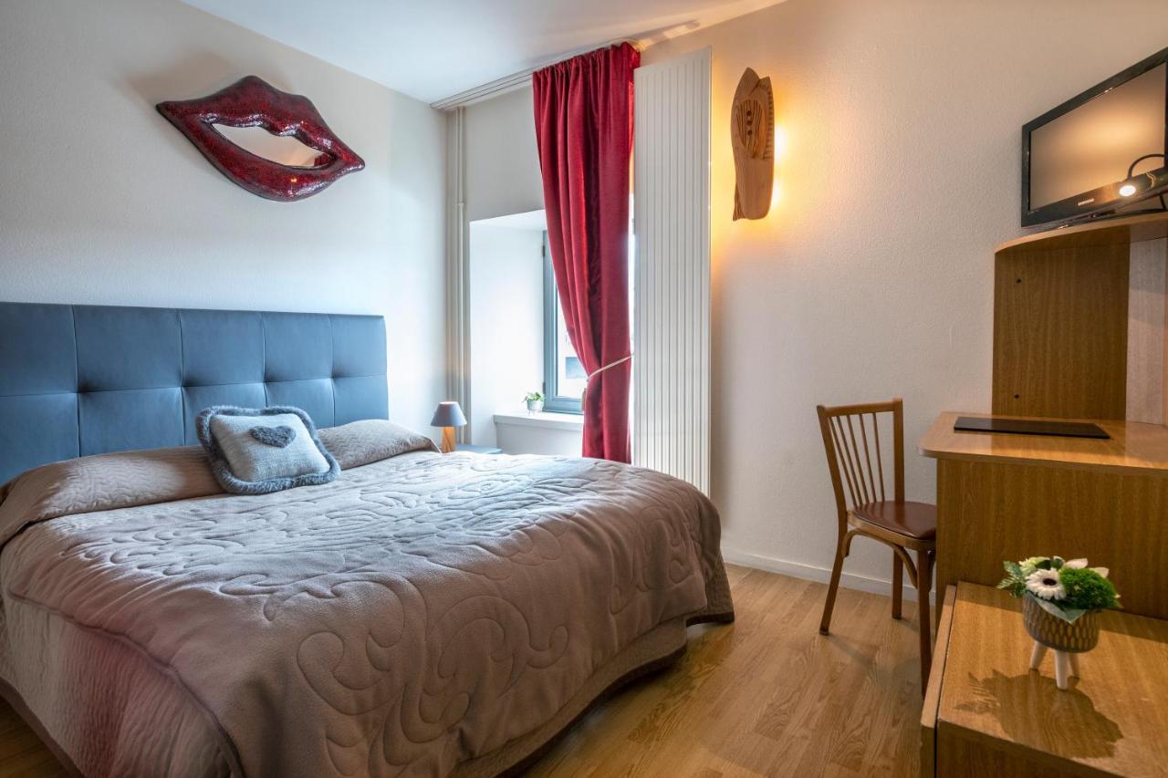 Hotel Restaurant De La Poste Et La Grange Detente, Espace Bien-Etre Châteauneuf-de-Randon 外观 照片