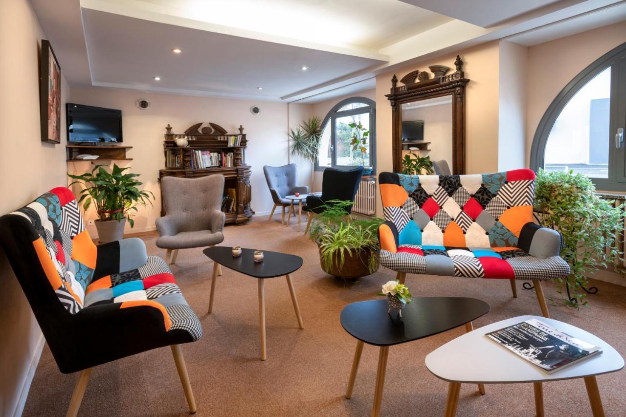 Hotel Restaurant De La Poste Et La Grange Detente, Espace Bien-Etre Châteauneuf-de-Randon 外观 照片