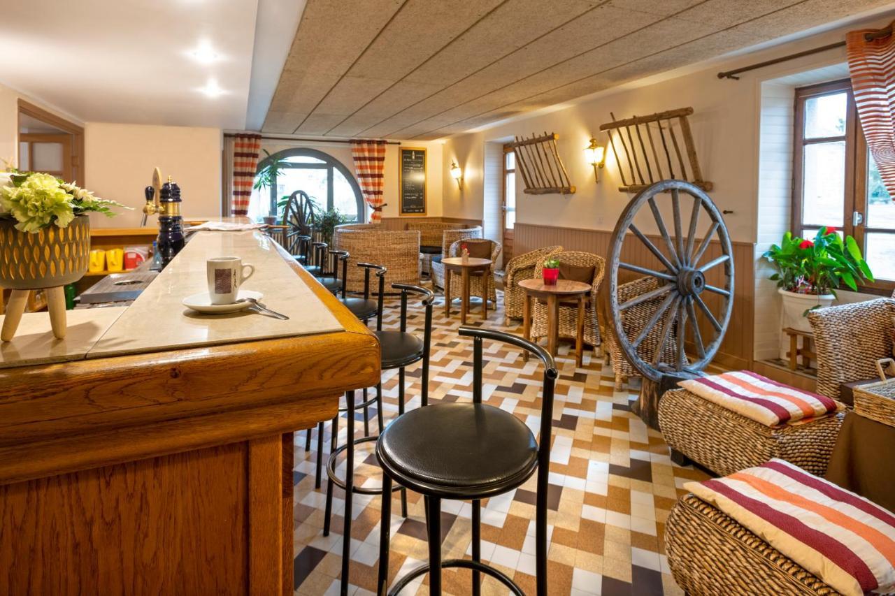 Hotel Restaurant De La Poste Et La Grange Detente, Espace Bien-Etre Châteauneuf-de-Randon 外观 照片